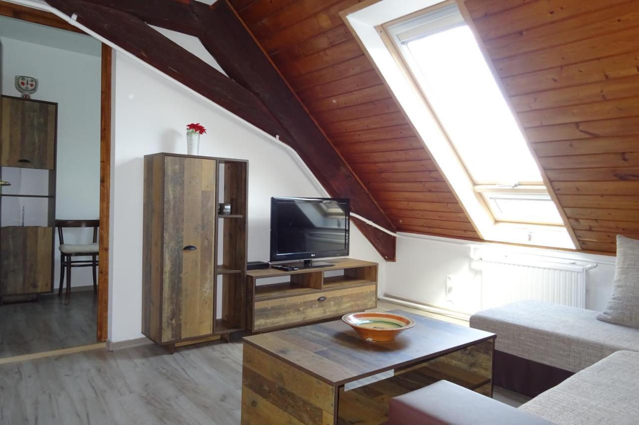 Magdalena Apartman Еґер Екстер'єр фото